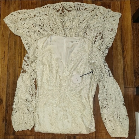 Tularosa x Revolve Cliffside Gown, White Size 4 - Picture 7 of 10